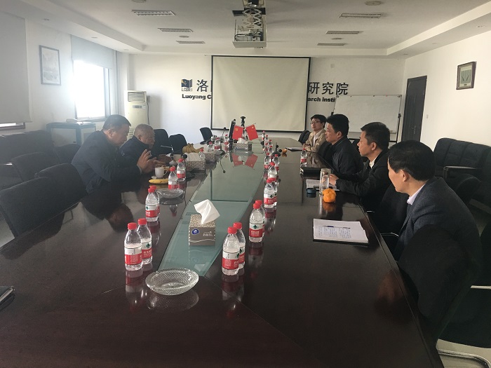 葉大年院士蒞臨我院參觀指導(dǎo)