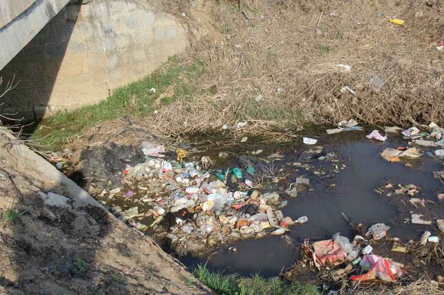 農(nóng)村固體廢棄物的危害及處理方法